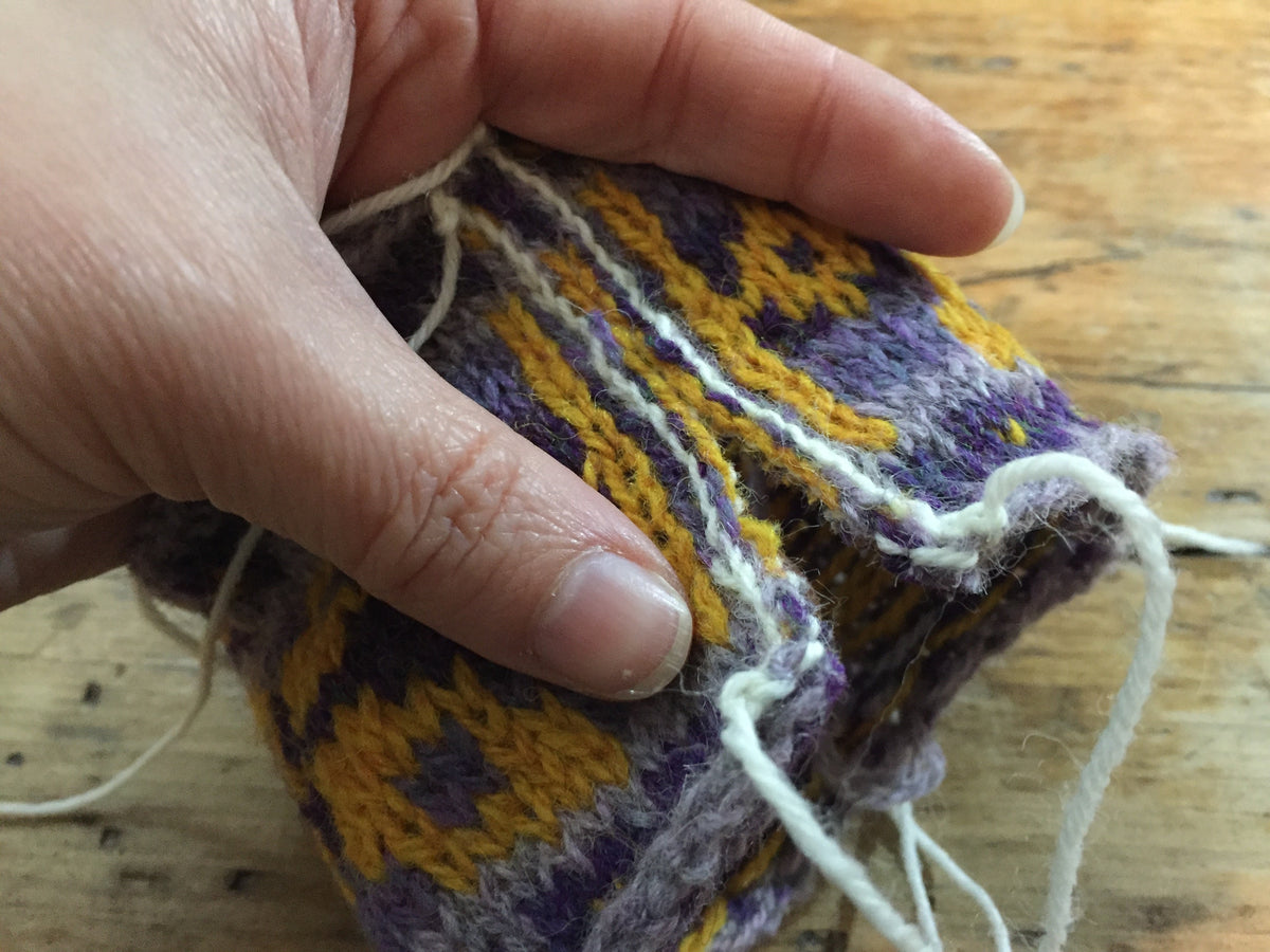 Introduction to Steeking with Gwen Wagner-Adair | Saturday 5th December 2-5pm
