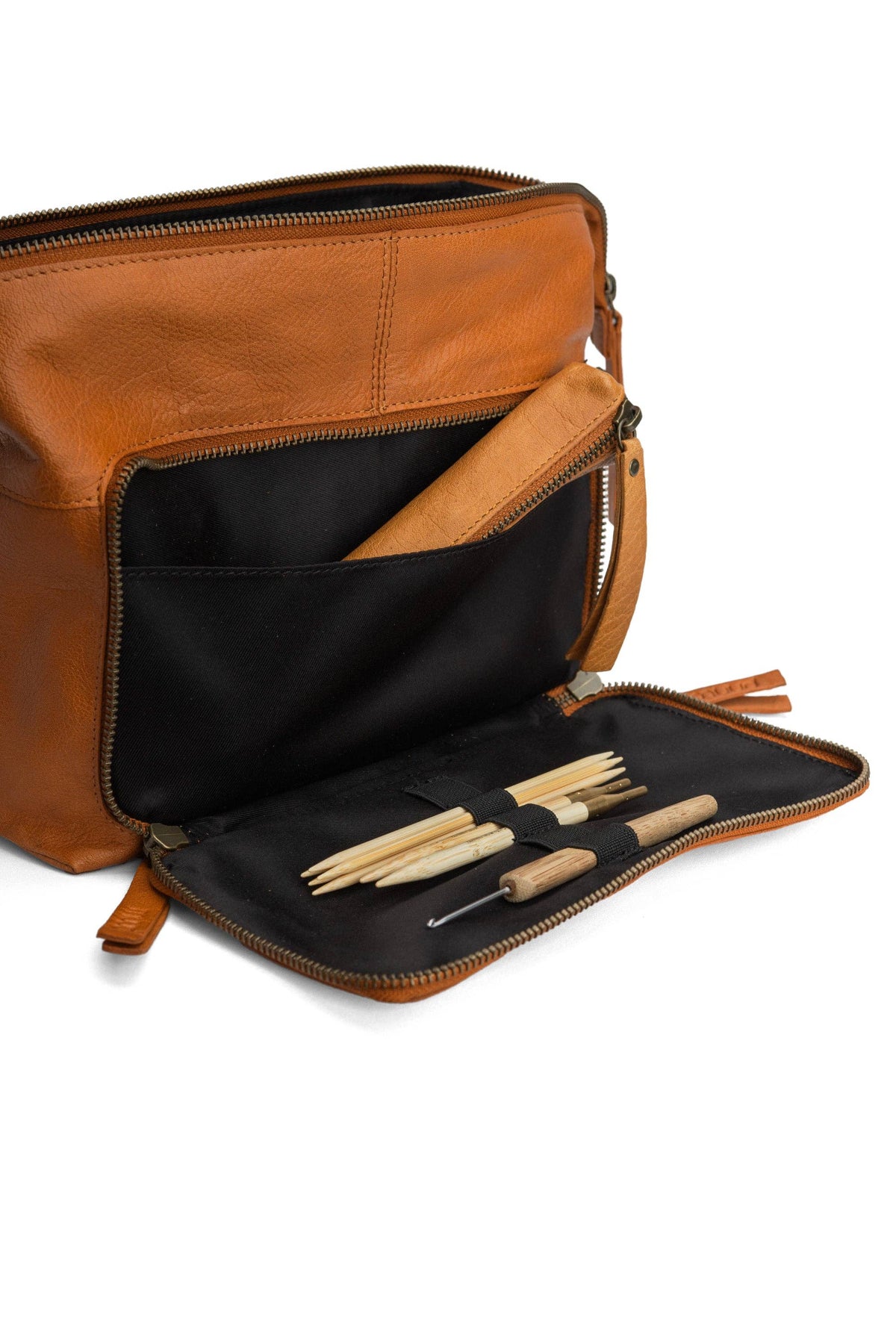 Muud Jeanne Project Bag – Small Leather Knitting Project Bag