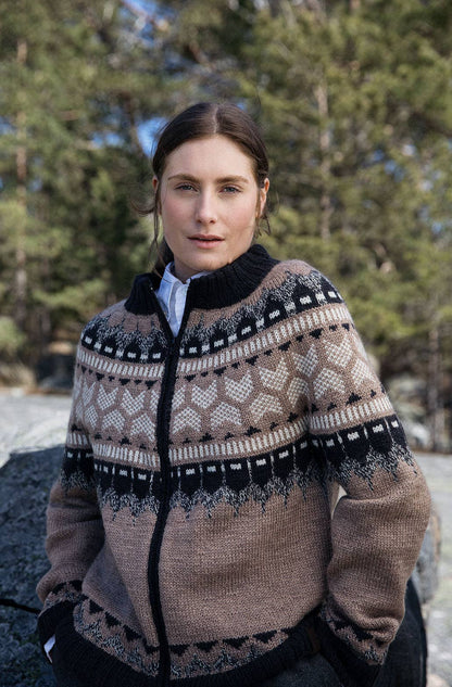 Laine Anniversary Issue | Special Edition Knitting Magazine | Laine Publishing