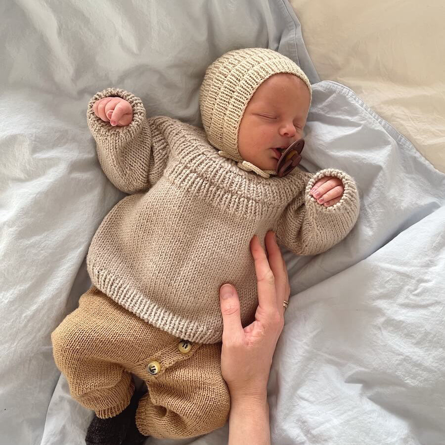 PetiteKnit Anker's Bonnet