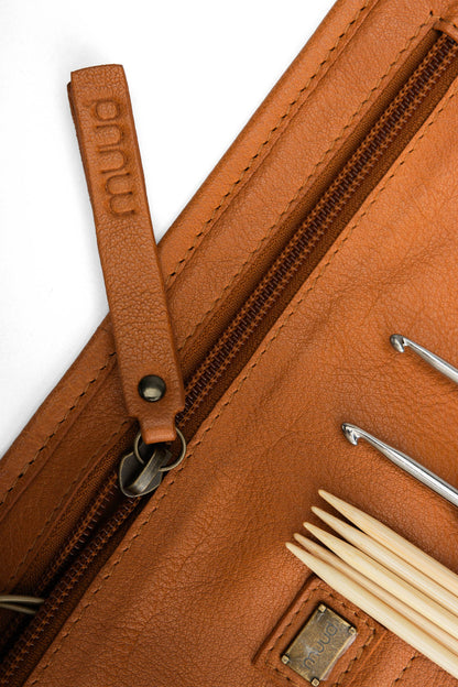 Muud Jasmin Needle Case – Leather Knitting Needle Holder