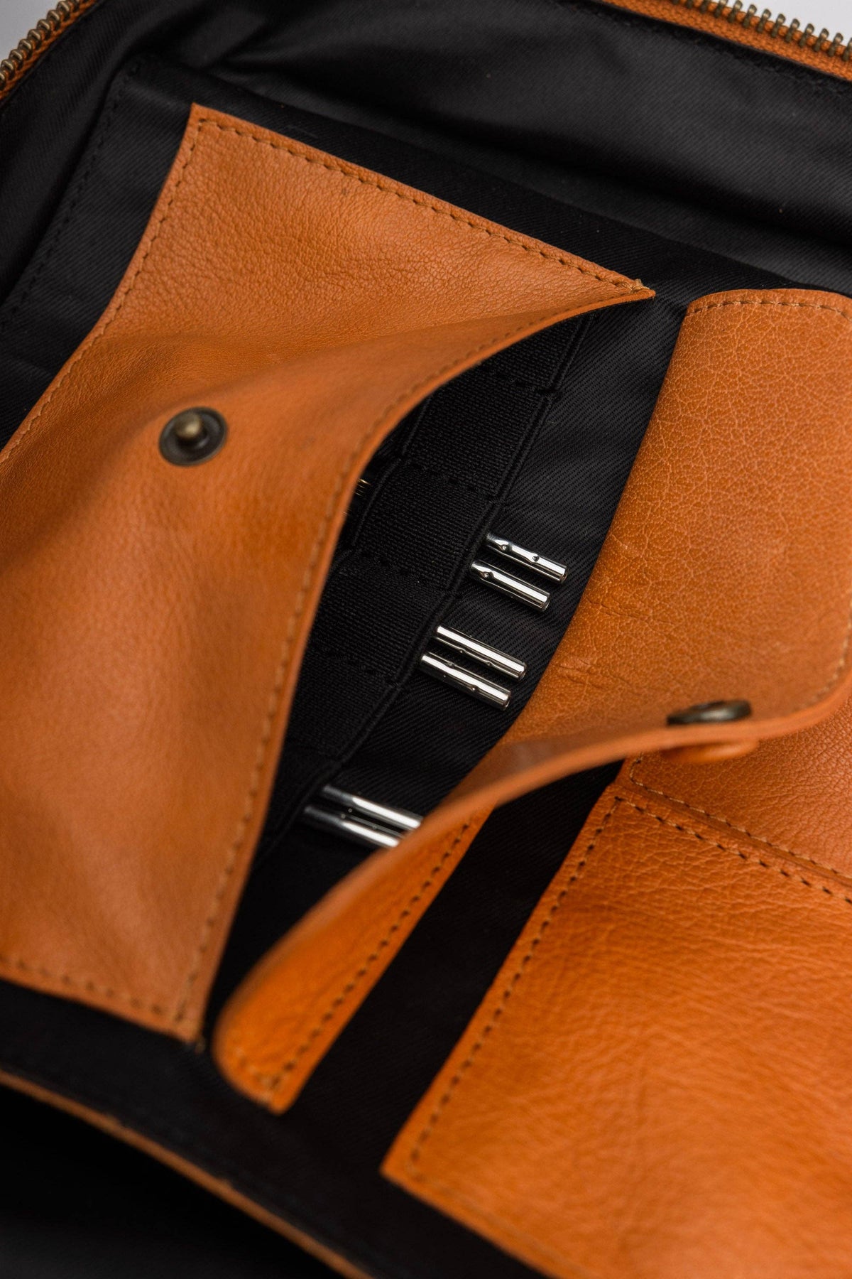 Muud Janni Project Bag – Leather Knitting Needle & Hook Case