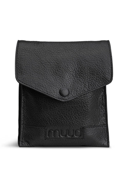 Betina Needle Case